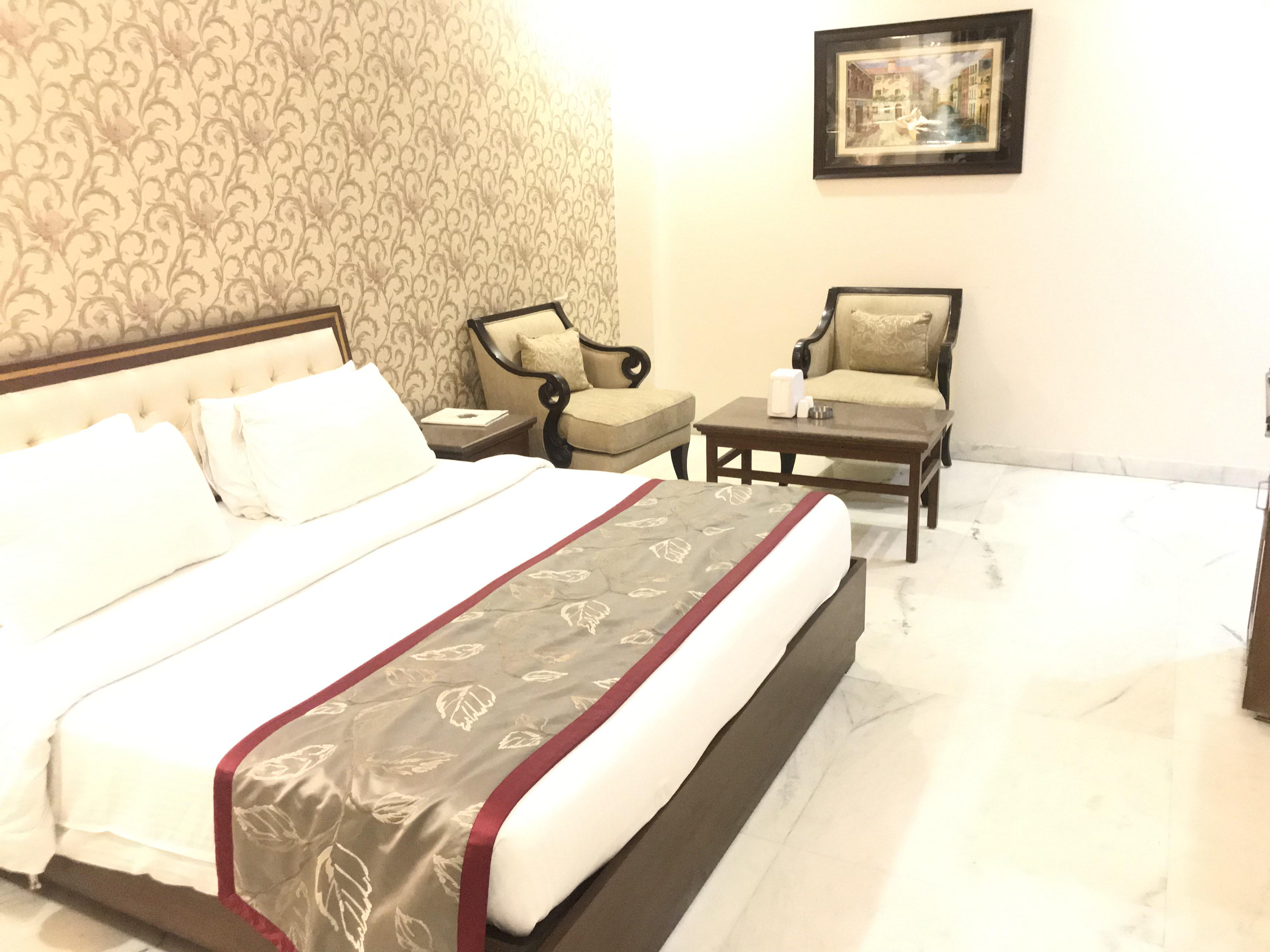 Hotel Leela Grande Karnal Ngoại thất bức ảnh