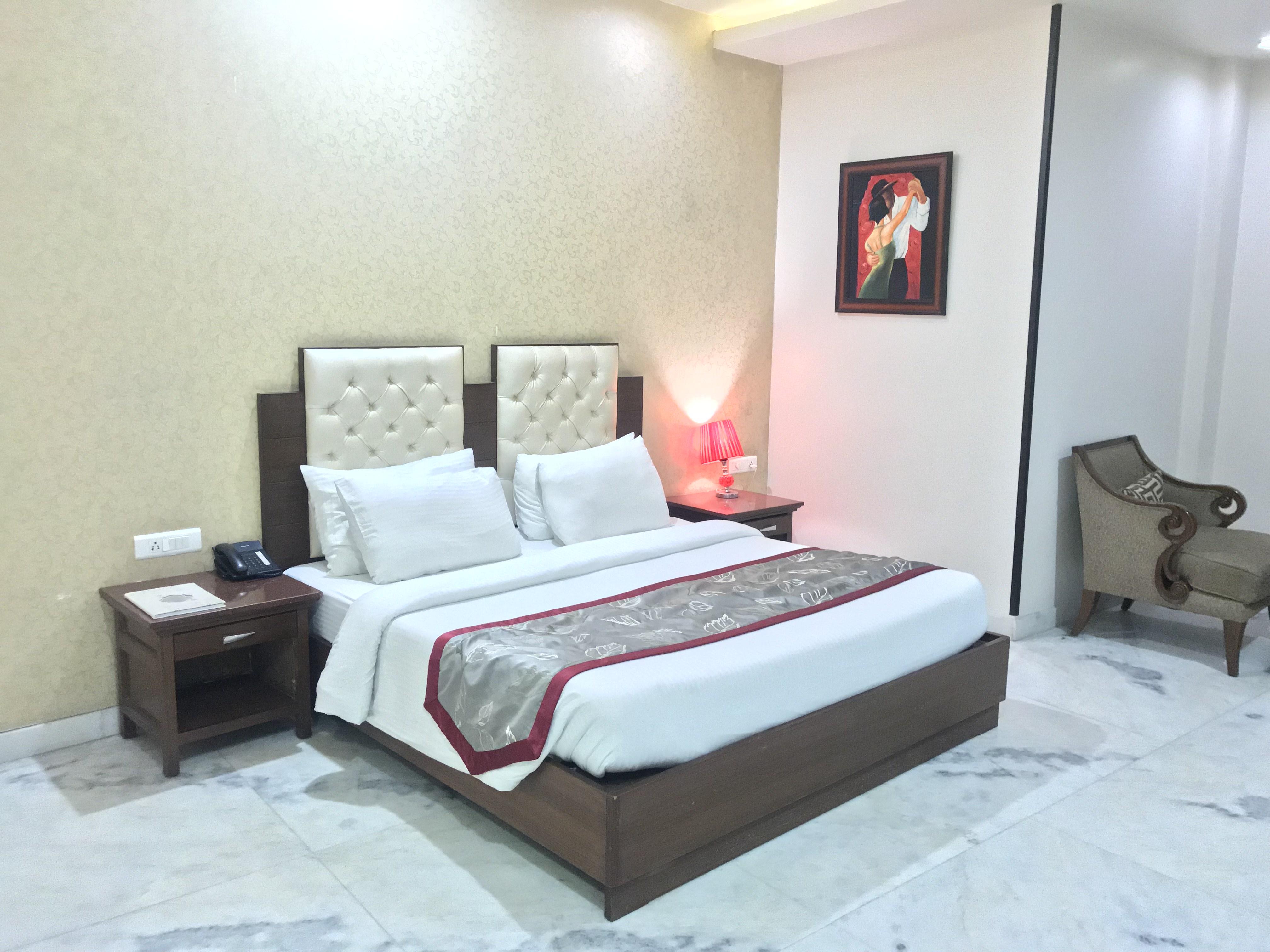 Hotel Leela Grande Karnal Ngoại thất bức ảnh