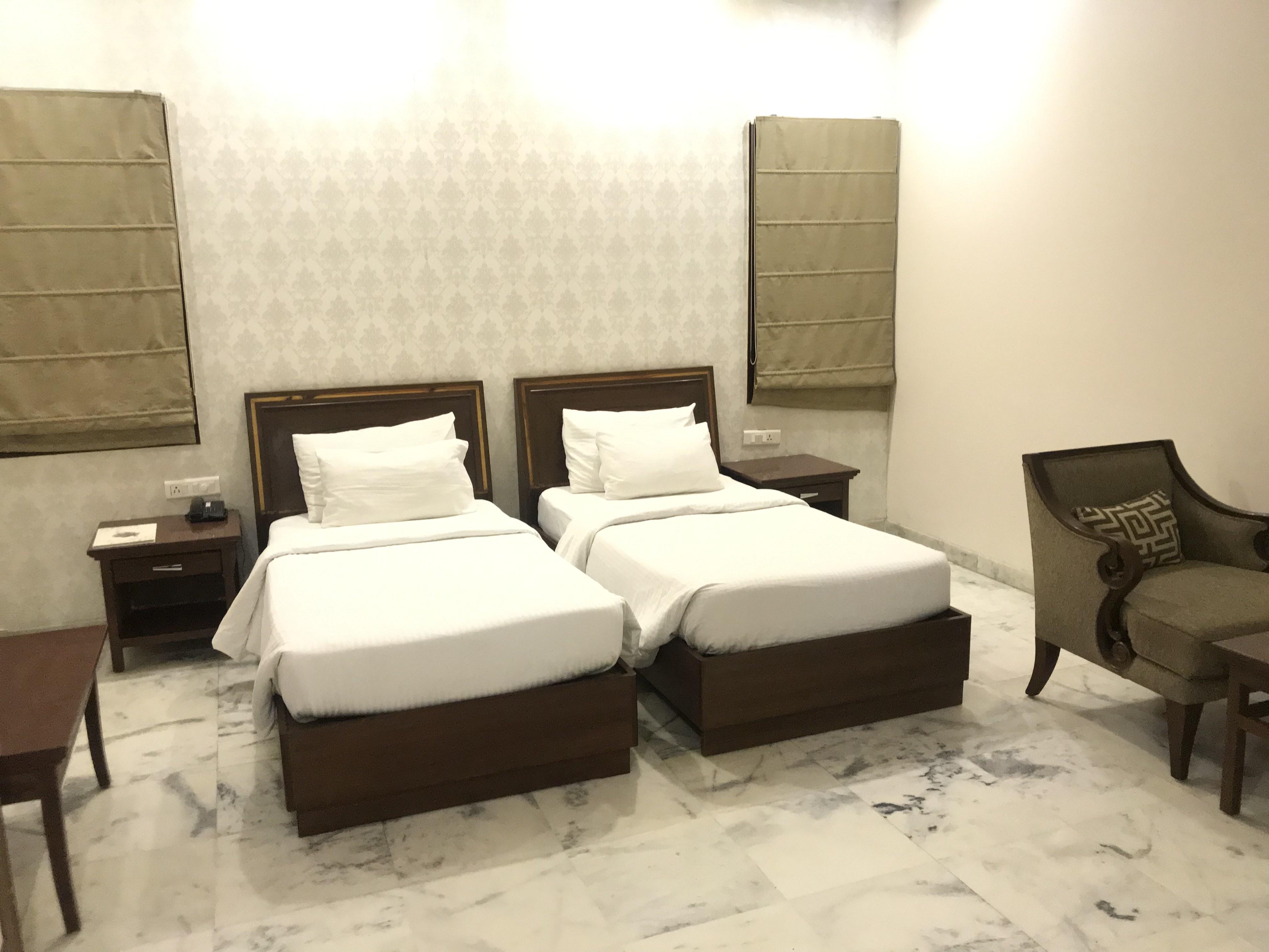 Hotel Leela Grande Karnal Ngoại thất bức ảnh