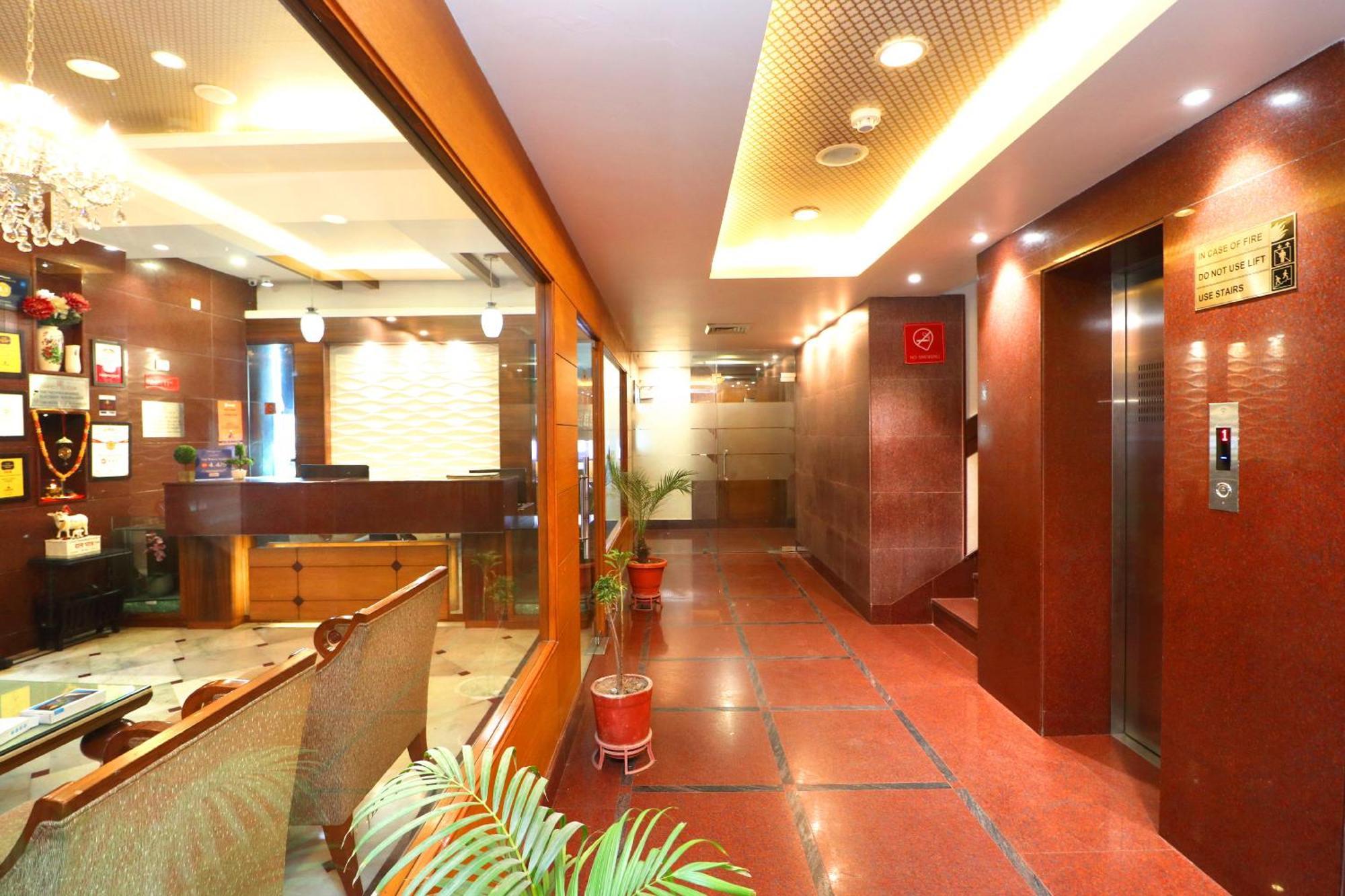 Hotel Leela Grande Karnal Ngoại thất bức ảnh