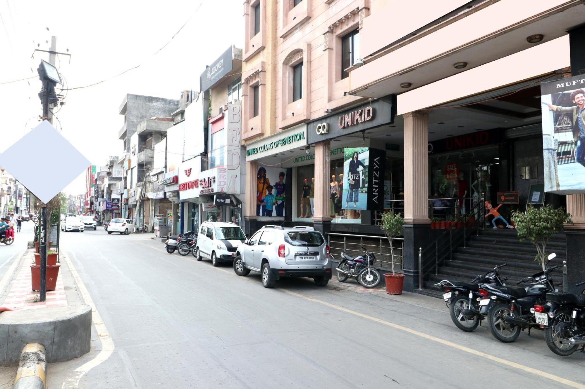 Hotel Leela Grande Karnal Ngoại thất bức ảnh