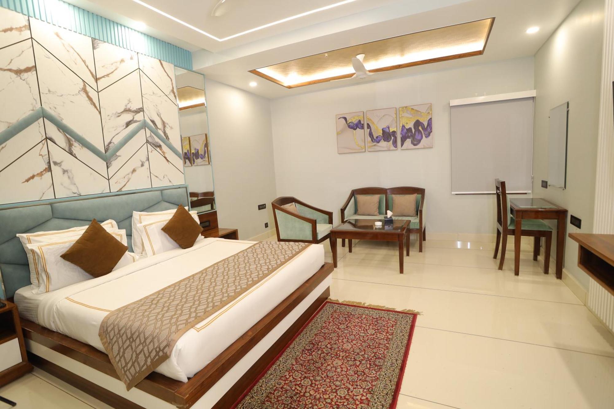 Hotel Leela Grande Karnal Ngoại thất bức ảnh