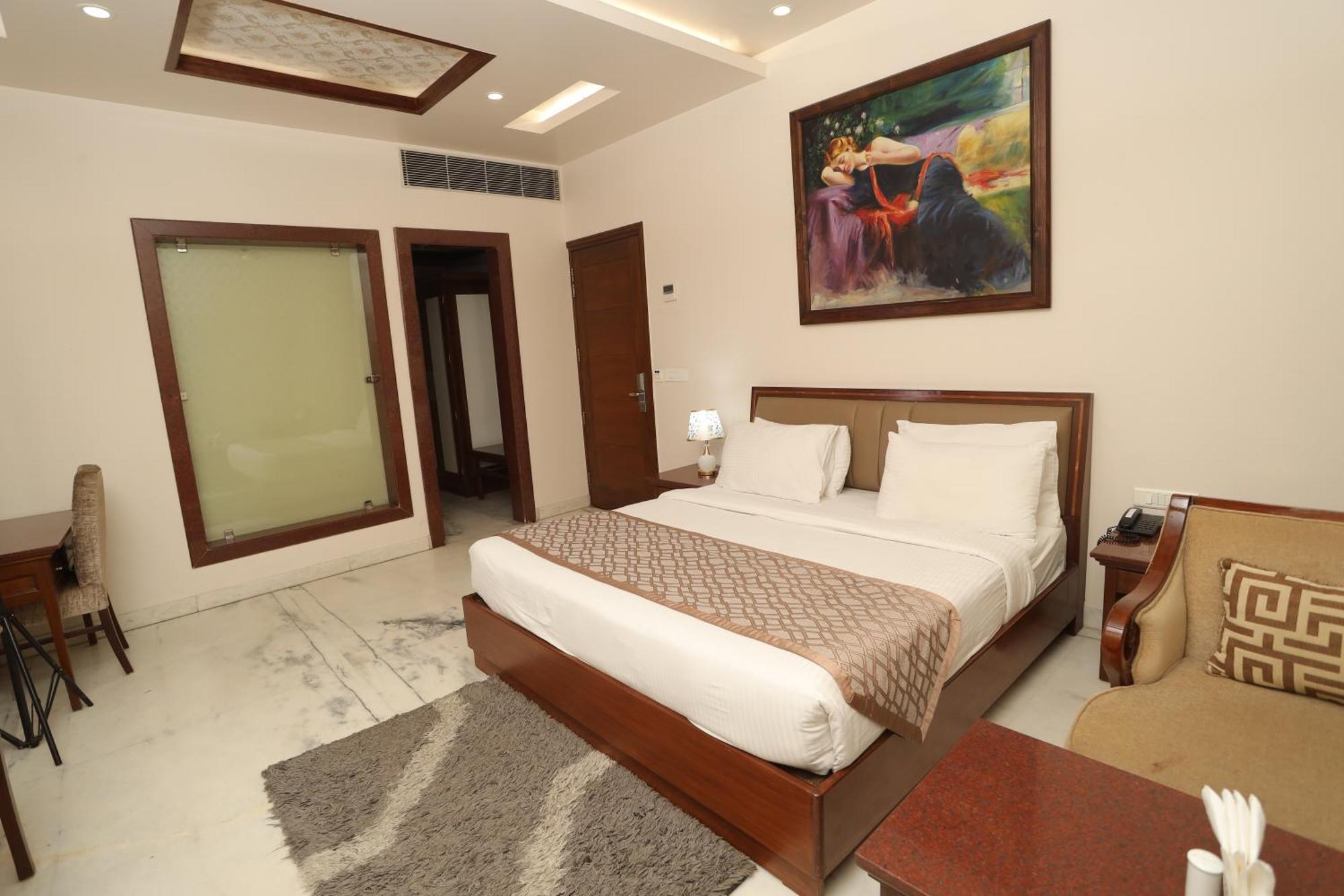 Hotel Leela Grande Karnal Ngoại thất bức ảnh